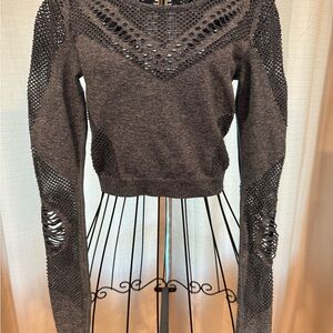 ALO Yoga Heathered Blue Cut-Out Siren crop top